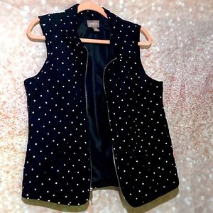 Chicos lightweight puffed zipper vest Size 1, black with white polka dots